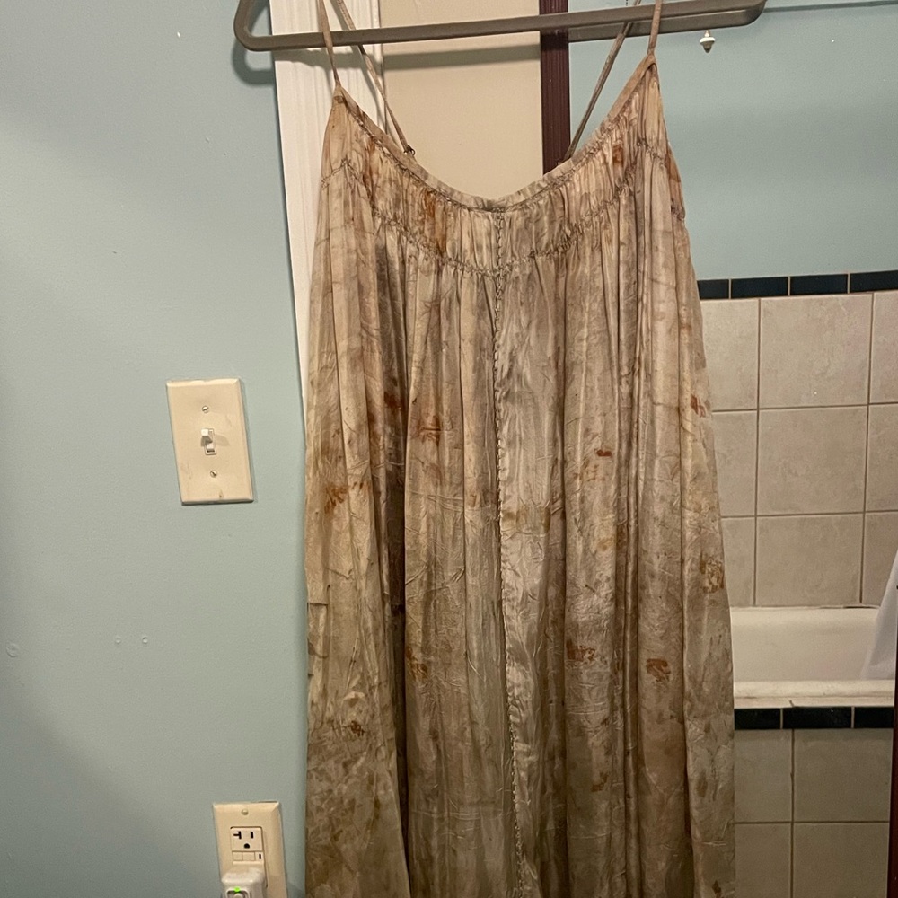 Beautiful leaf-dyed pure silk dress